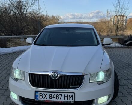 Білий Шкода Октавія, об'ємом двигуна 1.6 л та пробігом 294 тис. км за 8700 $, фото 1 на Automoto.ua