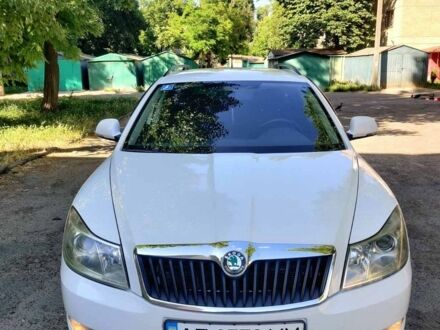 Білий Шкода Октавія, об'ємом двигуна 1.6 л та пробігом 280 тис. км за 8000 $, фото 1 на Automoto.ua