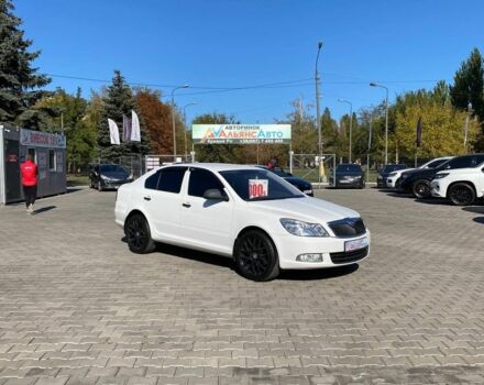 Білий Шкода Октавія, об'ємом двигуна 1.6 л та пробігом 252 тис. км за 8400 $, фото 1 на Automoto.ua