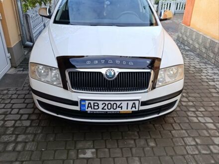 Белый Шкода Октавия, объемом двигателя 1.6 л и пробегом 285 тыс. км за 7550 $, фото 1 на Automoto.ua