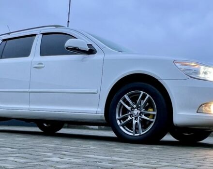 Белый Шкода Октавия, объемом двигателя 1.6 л и пробегом 240 тыс. км за 7800 $, фото 1 на Automoto.ua