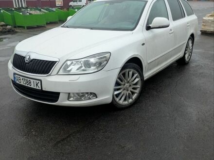 Білий Шкода Октавія, об'ємом двигуна 1.8 л та пробігом 209 тис. км за 8100 $, фото 1 на Automoto.ua