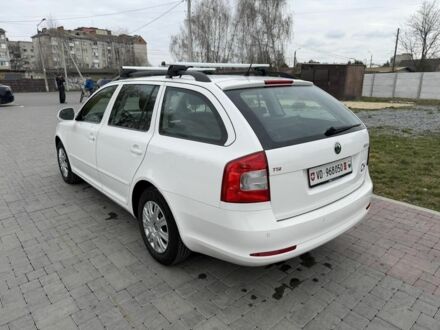 Белый Шкода Октавия, объемом двигателя 0 л и пробегом 215 тыс. км за 7850 $, фото 1 на Automoto.ua