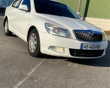 Білий Шкода Октавія, об'ємом двигуна 1.2 л та пробігом 260 тис. км за 8500 $, фото 1 на Automoto.ua