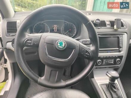 Шкода Октавия 2012 в Сумах на Automoto.ua Белый Шкода Октавия, объемом двигателя 1.97 л и пробегом 296 тыс. км за 9500 $, фото 1 на Automoto.ua