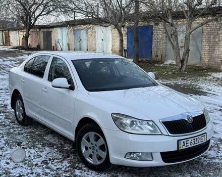 Белый Шкода Октавия, объемом двигателя 1.6 л и пробегом 234 тыс. км за 7900 $, фото 1 на Automoto.ua