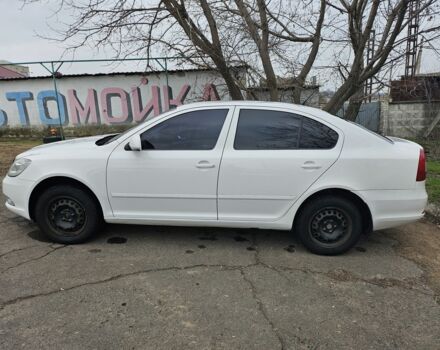 Белый Шкода Октавия, объемом двигателя 1.6 л и пробегом 19 тыс. км за 8300 $, фото 1 на Automoto.ua