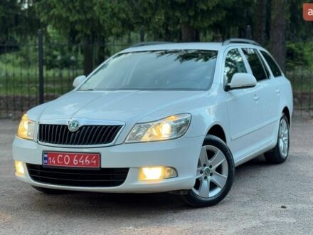 Белый Шкода Октавия, объемом двигателя 1.6 л и пробегом 213 тыс. км за 8795 $, фото 1 на Automoto.ua