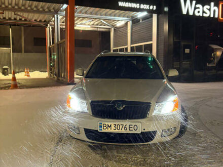 Білий Шкода Октавія, об'ємом двигуна 1.97 л та пробігом 331 тис. км за 7999 $, фото 1 на Automoto.ua