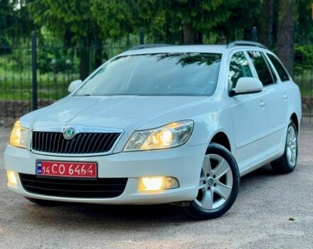Белый Шкода Октавия, объемом двигателя 1.6 л и пробегом 213 тыс. км за 8850 $, фото 1 на Automoto.ua