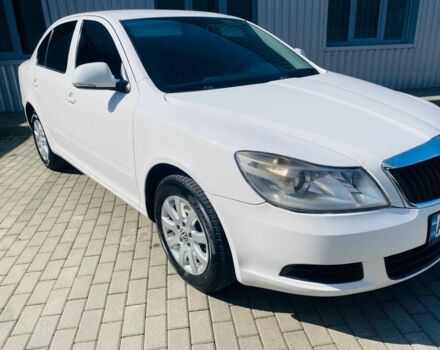 Белый Шкода Октавия, объемом двигателя 1.6 л и пробегом 237 тыс. км за 6700 $, фото 1 на Automoto.ua