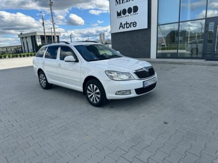 Білий Шкода Октавія, об'ємом двигуна 2 л та пробігом 282 тис. км за 6700 $, фото 1 на Automoto.ua