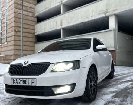 Белый Шкода Октавия, объемом двигателя 1.4 л и пробегом 180 тыс. км за 10900 $, фото 1 на Automoto.ua