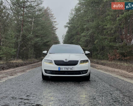 Белый Шкода Октавия, объемом двигателя 1.97 л и пробегом 348 тыс. км за 14000 $, фото 1 на Automoto.ua