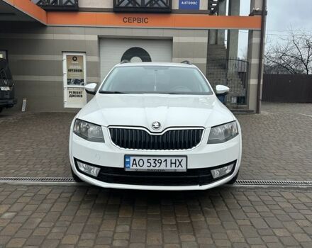 Белый Шкода Октавия, объемом двигателя 1.6 л и пробегом 330 тыс. км за 8500 $, фото 1 на Automoto.ua