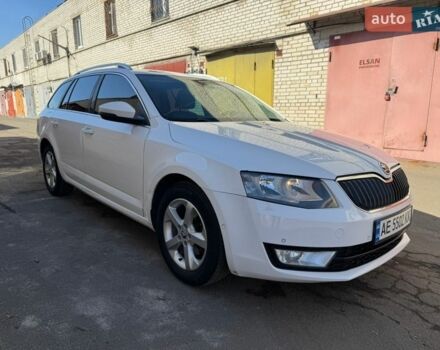 Белый Шкода Октавия, объемом двигателя 1.6 л и пробегом 256 тыс. км за 7900 $, фото 1 на Automoto.ua