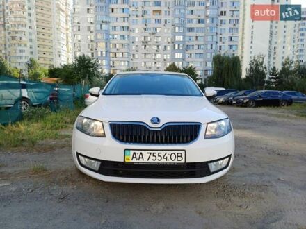Білий Шкода Октавія, об'ємом двигуна 1.8 л та пробігом 152 тис. км за 12000 $, фото 1 на Automoto.ua