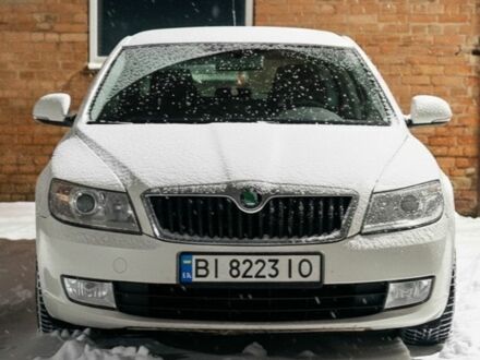 Білий Шкода Октавія, об'ємом двигуна 1.8 л та пробігом 222 тис. км за 7700 $, фото 1 на Automoto.ua
