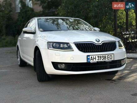 Белый Шкода Октавия, объемом двигателя 1.97 л и пробегом 259 тыс. км за 12200 $, фото 1 на Automoto.ua