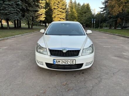 Белый Шкода Октавия, объемом двигателя 2 л и пробегом 356 тыс. км за 10400 $, фото 1 на Automoto.ua