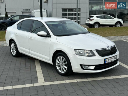 Белый Шкода Октавия, объемом двигателя 1.6 л и пробегом 227 тыс. км за 11800 $, фото 1 на Automoto.ua