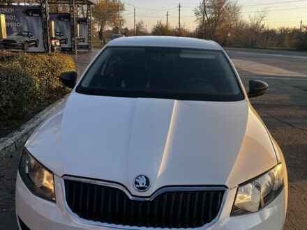 Белый Шкода Октавия, объемом двигателя 1.6 л и пробегом 188 тыс. км за 9278 $, фото 1 на Automoto.ua