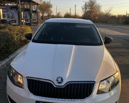 Белый Шкода Октавия, объемом двигателя 1.6 л и пробегом 188 тыс. км за 9278 $, фото 1 на Automoto.ua