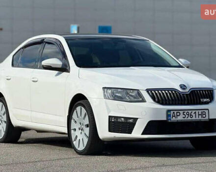 Белый Шкода Октавия, объемом двигателя 1.8 л и пробегом 136 тыс. км за 10500 $, фото 1 на Automoto.ua