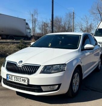 Белый Шкода Октавия, объемом двигателя 1.4 л и пробегом 180 тыс. км за 11000 $, фото 1 на Automoto.ua