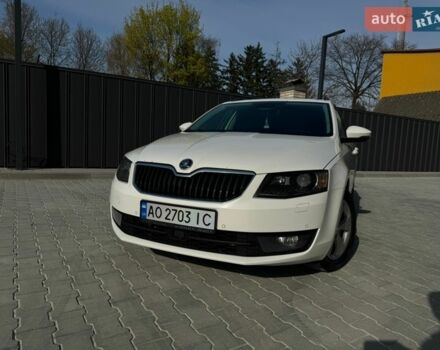 Белый Шкода Октавия, объемом двигателя 1.97 л и пробегом 348 тыс. км за 11000 $, фото 1 на Automoto.ua