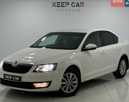 Белый Шкода Октавия, объемом двигателя 1.8 л и пробегом 278 тыс. км за 10500 $, фото 1 на Automoto.ua