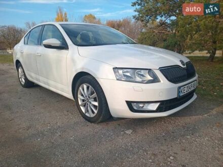 Белый Шкода Октавия, объемом двигателя 1.6 л и пробегом 218 тыс. км за 9700 $, фото 1 на Automoto.ua