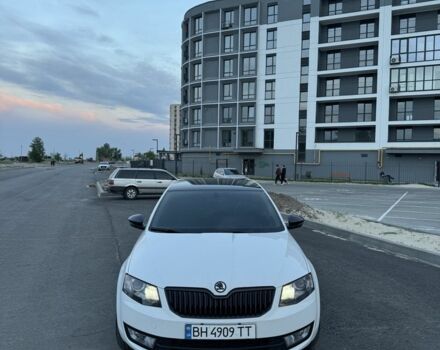 Белый Шкода Октавия, объемом двигателя 2 л и пробегом 325 тыс. км за 11500 $, фото 1 на Automoto.ua