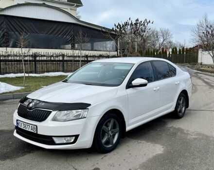 Белый Шкода Октавия, объемом двигателя 1.8 л и пробегом 220 тыс. км за 8450 $, фото 1 на Automoto.ua