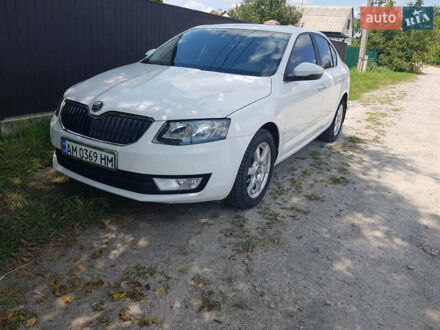 Білий Шкода Октавія, об'ємом двигуна 1.6 л та пробігом 195 тис. км за 10499 $, фото 1 на Automoto.ua