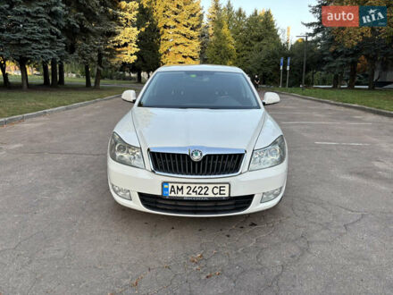 Шкода Октавія 2013 у Житомирі на Automoto.ua Білий Шкода Октавія, об'ємом двигуна 1.97 л та пробігом 356 тис. км за 10700 $, фото 1 на Automoto.ua