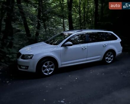 Белый Шкода Октавия, объемом двигателя 1.8 л и пробегом 212 тыс. км за 9600 $, фото 1 на Automoto.ua