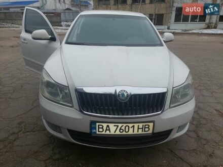 Білий Шкода Октавія, об'ємом двигуна 1.8 л та пробігом 295 тис. км за 8200 $, фото 1 на Automoto.ua