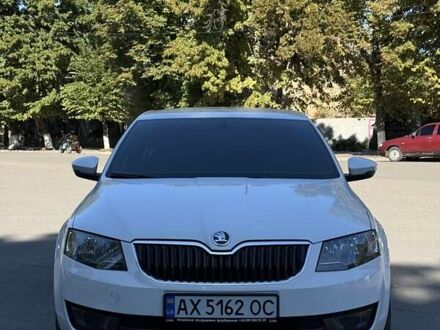 Шкода Октавия 2013 в Сахновщине на Automoto.ua Белый Шкода Октавия, объемом двигателя 1.4 л и пробегом 155 тыс. км за 12300 $, фото 1 на Automoto.ua