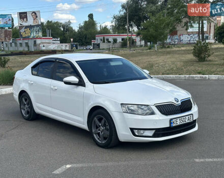 Білий Шкода Октавія, об'ємом двигуна 1.6 л та пробігом 243 тис. км за 9500 $, фото 1 на Automoto.ua