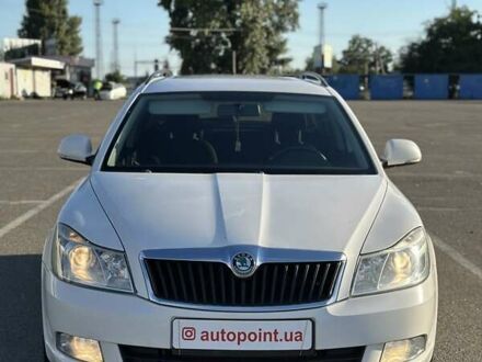 Шкода Октавия 2013 в Буче на Automoto.ua Белый Шкода Октавия, объемом двигателя 1.8 л и пробегом 198 тыс. км за 7600 $, фото 1 на Automoto.ua