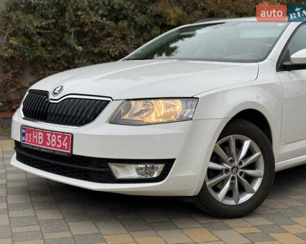 Білий Шкода Октавія, об'ємом двигуна 1.4 л та пробігом 127 тис. км за 7600 $, фото 1 на Automoto.ua