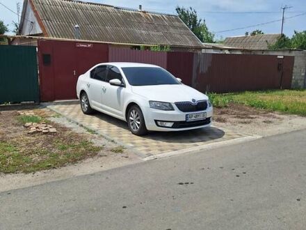 Білий Шкода Октавія, об'ємом двигуна 1.6 л та пробігом 197 тис. км за 11500 $, фото 1 на Automoto.ua