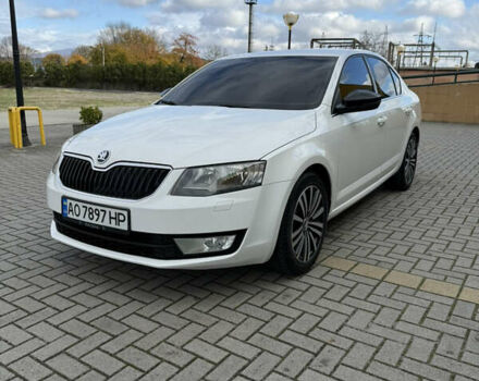 Білий Шкода Октавія, об'ємом двигуна 1.6 л та пробігом 325 тис. км за 10999 $, фото 1 на Automoto.ua