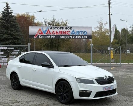 Белый Шкода Октавия, объемом двигателя 1.6 л и пробегом 222 тыс. км за 9825 $, фото 1 на Automoto.ua