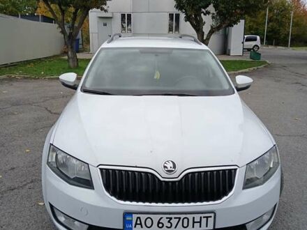 Шкода Октавия 2014 в Ужгороде на Automoto.ua Белый Шкода Октавия, объемом двигателя 1.6 л и пробегом 390 тыс. км за 8400 $, фото 1 на Automoto.ua