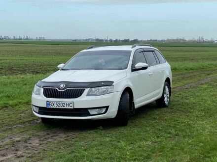 Шкода Октавия 2014 в Изяслве на Automoto.ua Белый Шкода Октавия, объемом двигателя 1.6 л и пробегом 250 тыс. км за 9500 $, фото 1 на Automoto.ua