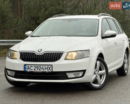 Білий Шкода Октавія, об'ємом двигуна 1.6 л та пробігом 204 тис. км за 11299 $, фото 1 на Automoto.ua