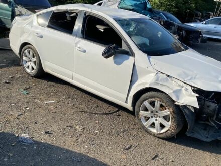 Шкода Октавия 2014 в Хусте на Automoto.ua Белый Шкода Октавия, объемом двигателя 1.6 л и пробегом 250 тыс. км за 3500 $, фото 1 на Automoto.ua