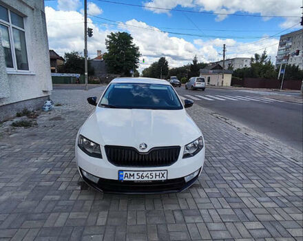 Білий Шкода Октавія, об'ємом двигуна 1.6 л та пробігом 325 тис. км за 10250 $, фото 1 на Automoto.ua